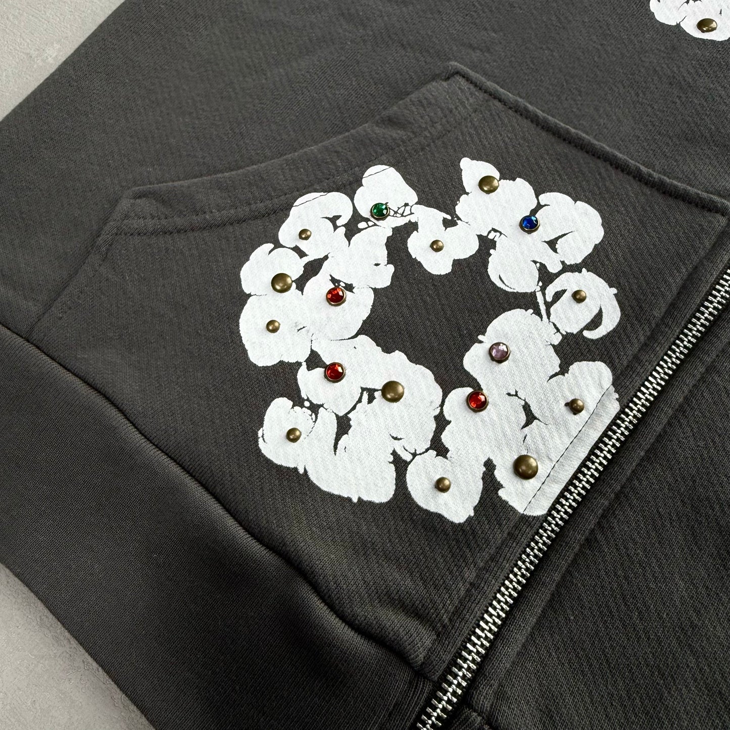 Denim Taers Rhinestone Cotton Wreath Zip Hoodie Black