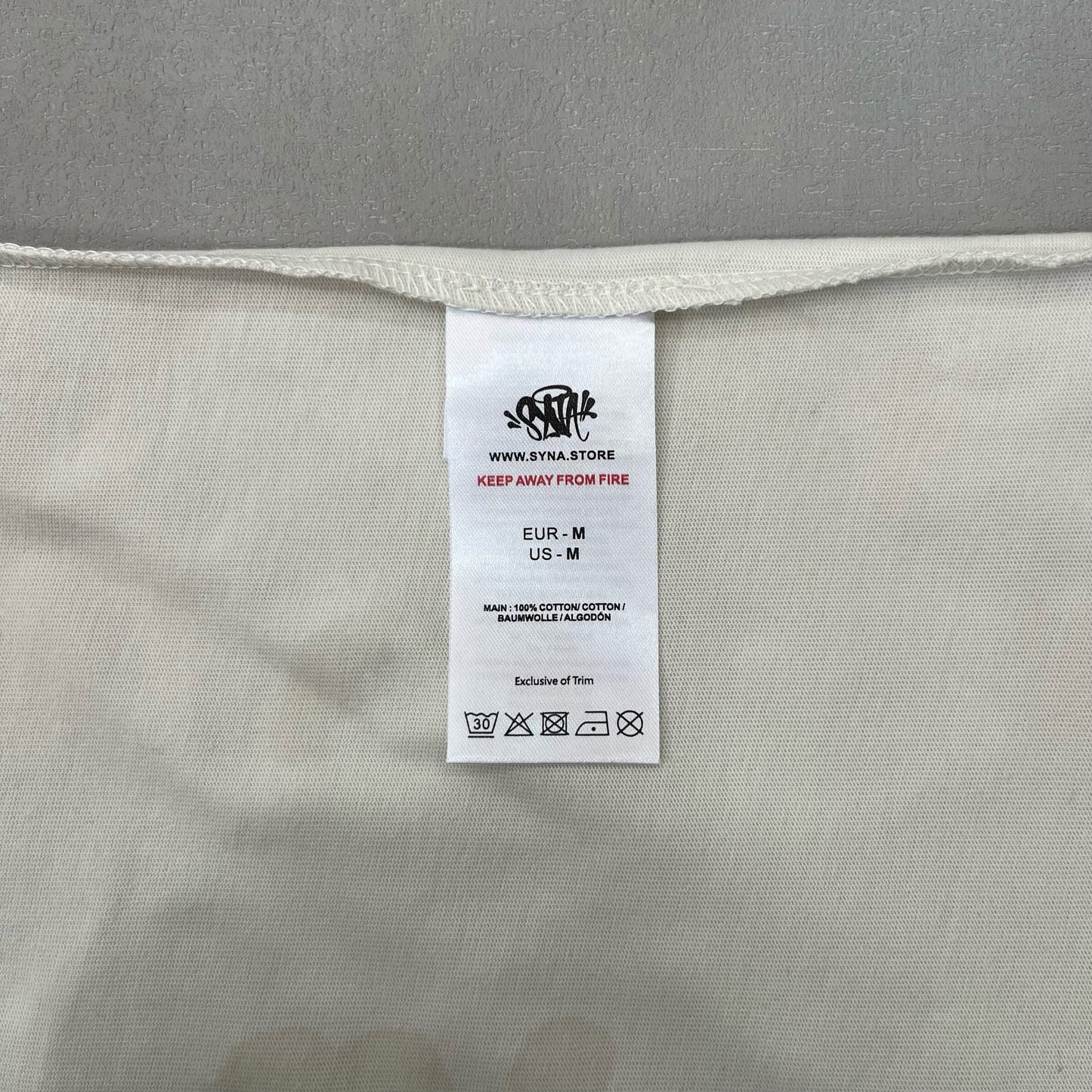 Syna World Tee
