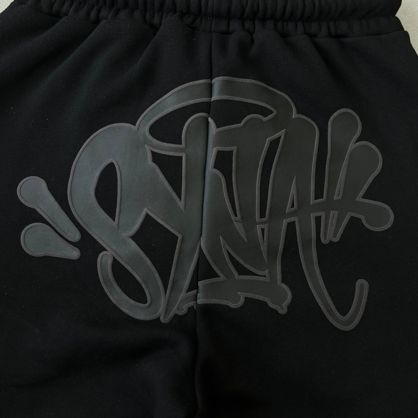 SYNA World BLACK/BLACK