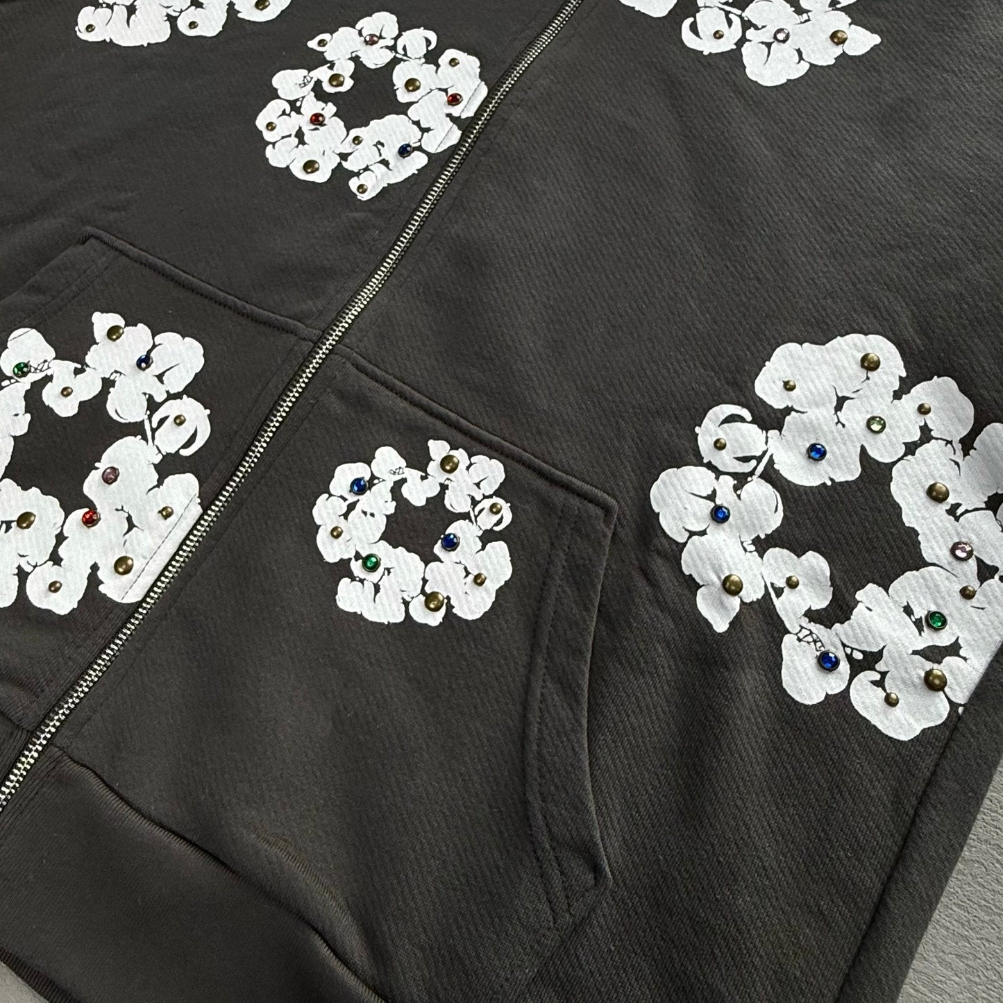 Denim Taers Rhinestone Cotton Wreath Zip Hoodie Black