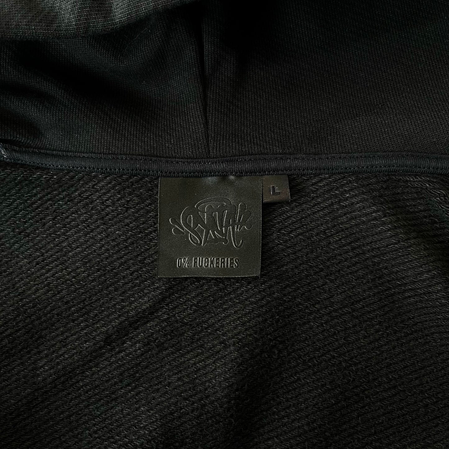 SYNA-VOID-ZIP-HOOD-BLACK