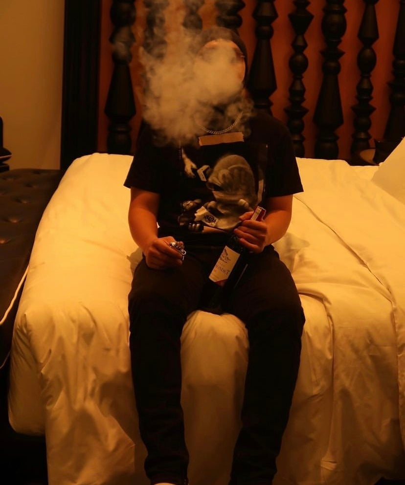 Syna World Tee