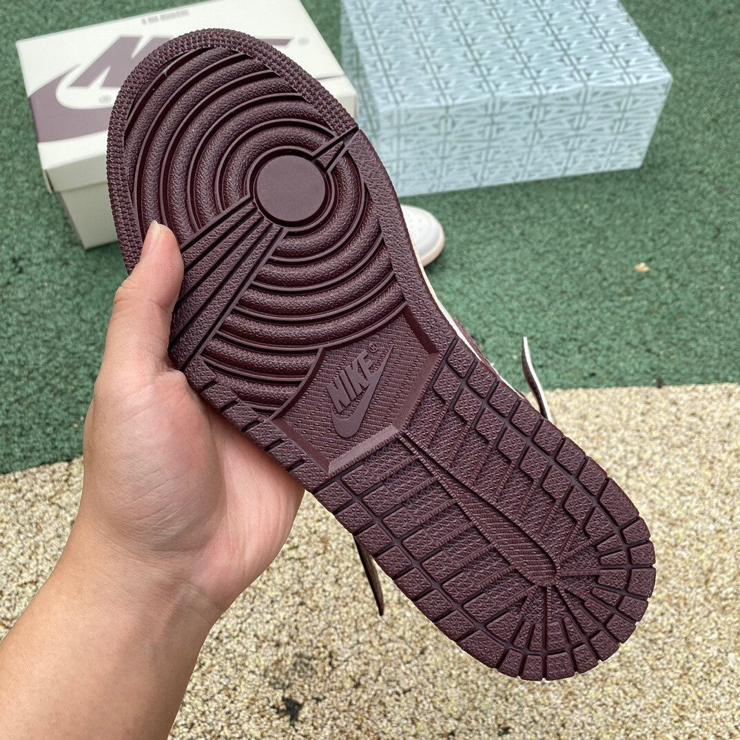 【LJR】A Ma Maniere × Nike Air Jordan 1 Retro High OG "Sail and Burgundy"