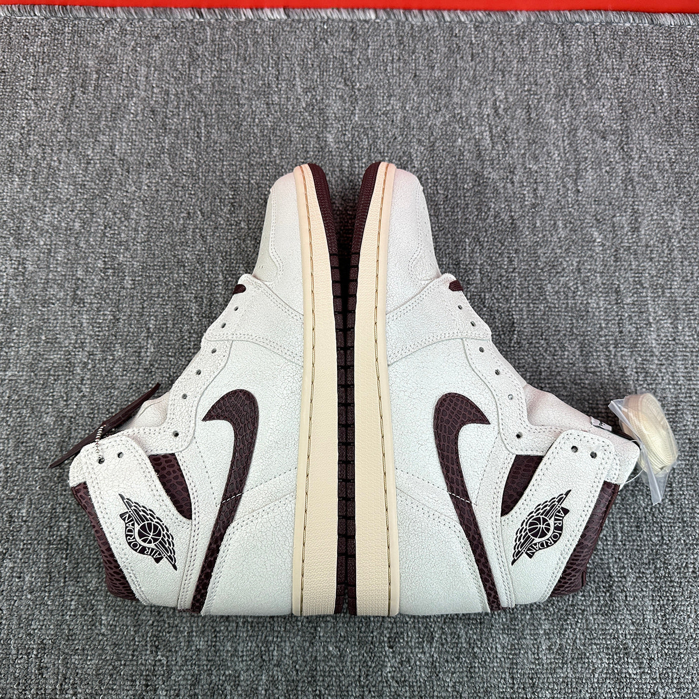 【LJR】A Ma Maniere × Nike Air Jordan 1 Retro High OG "Sail and Burgundy"