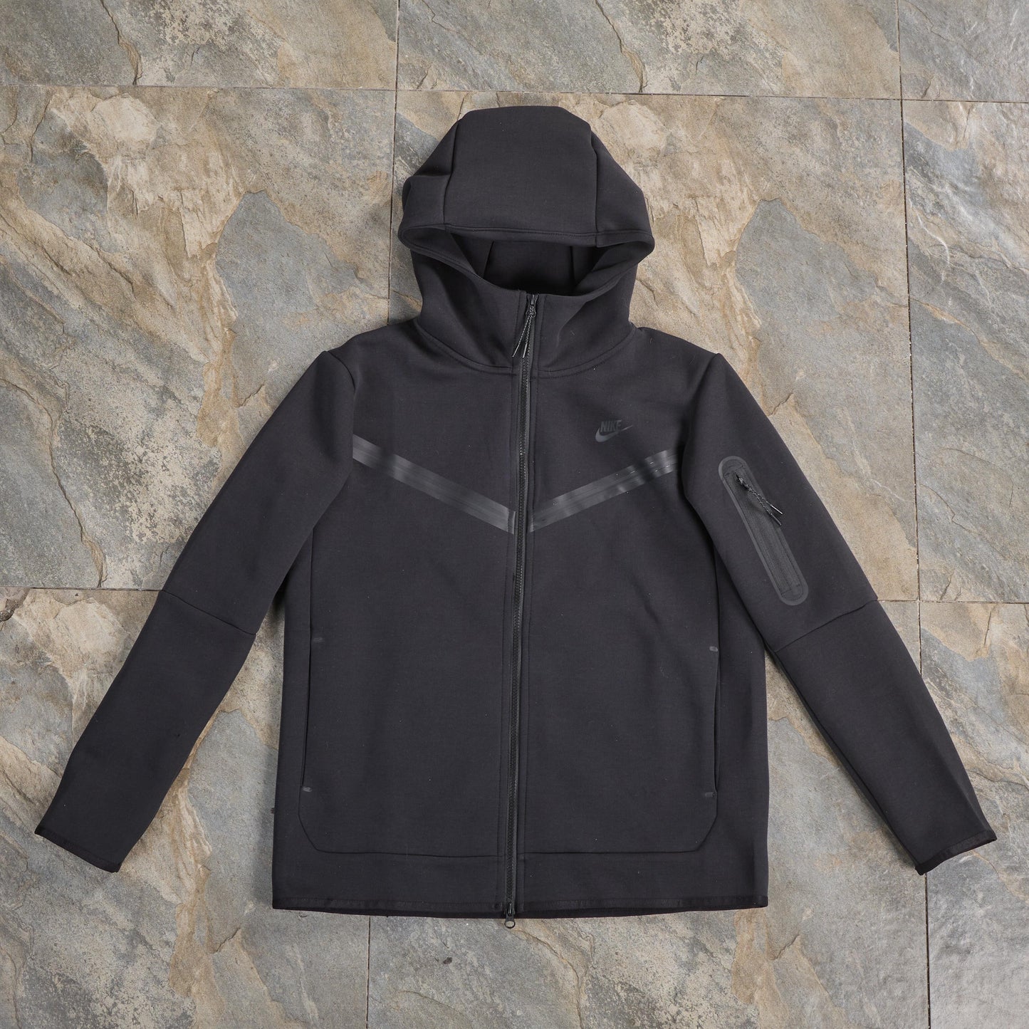 Nike Sportswear Tech Fleece Full Zip Hoodie & Joggers Set