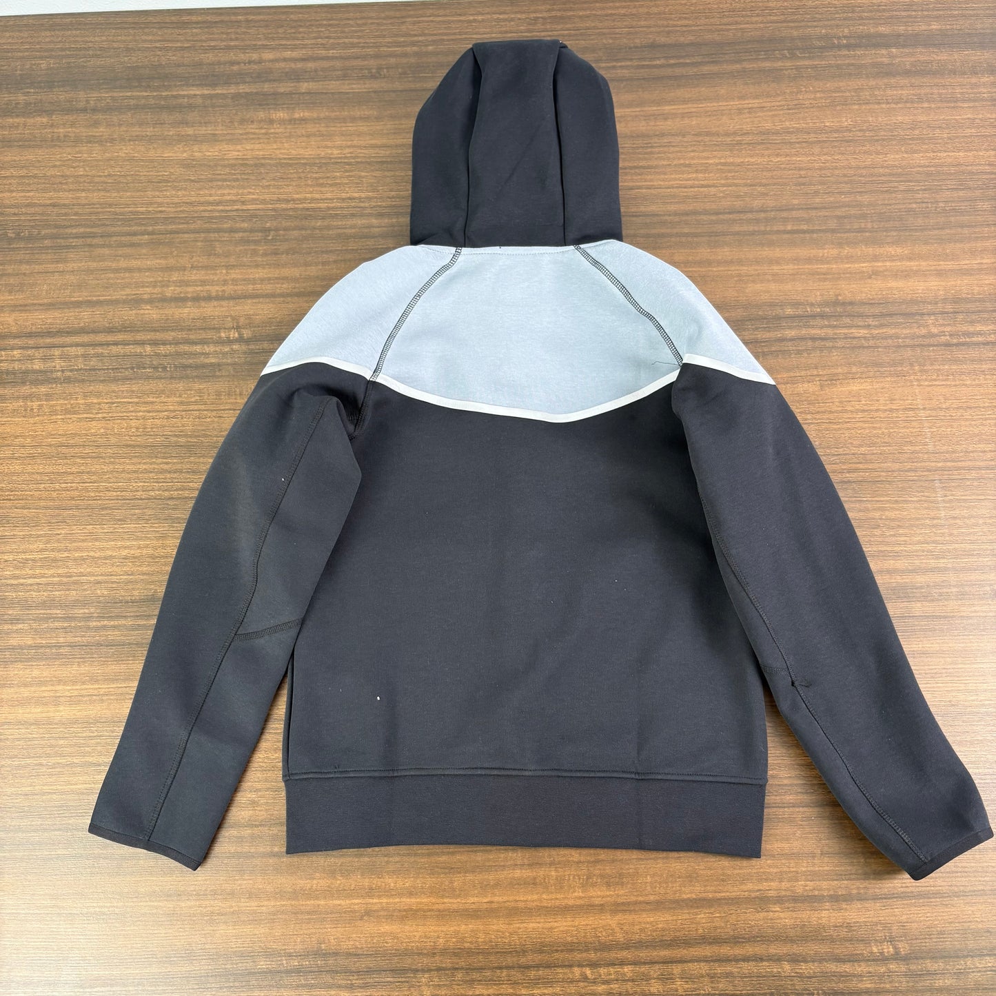 Nike Sportswear Tech Fleece Full Zip Hoodie & Joggers Reflective Details Set