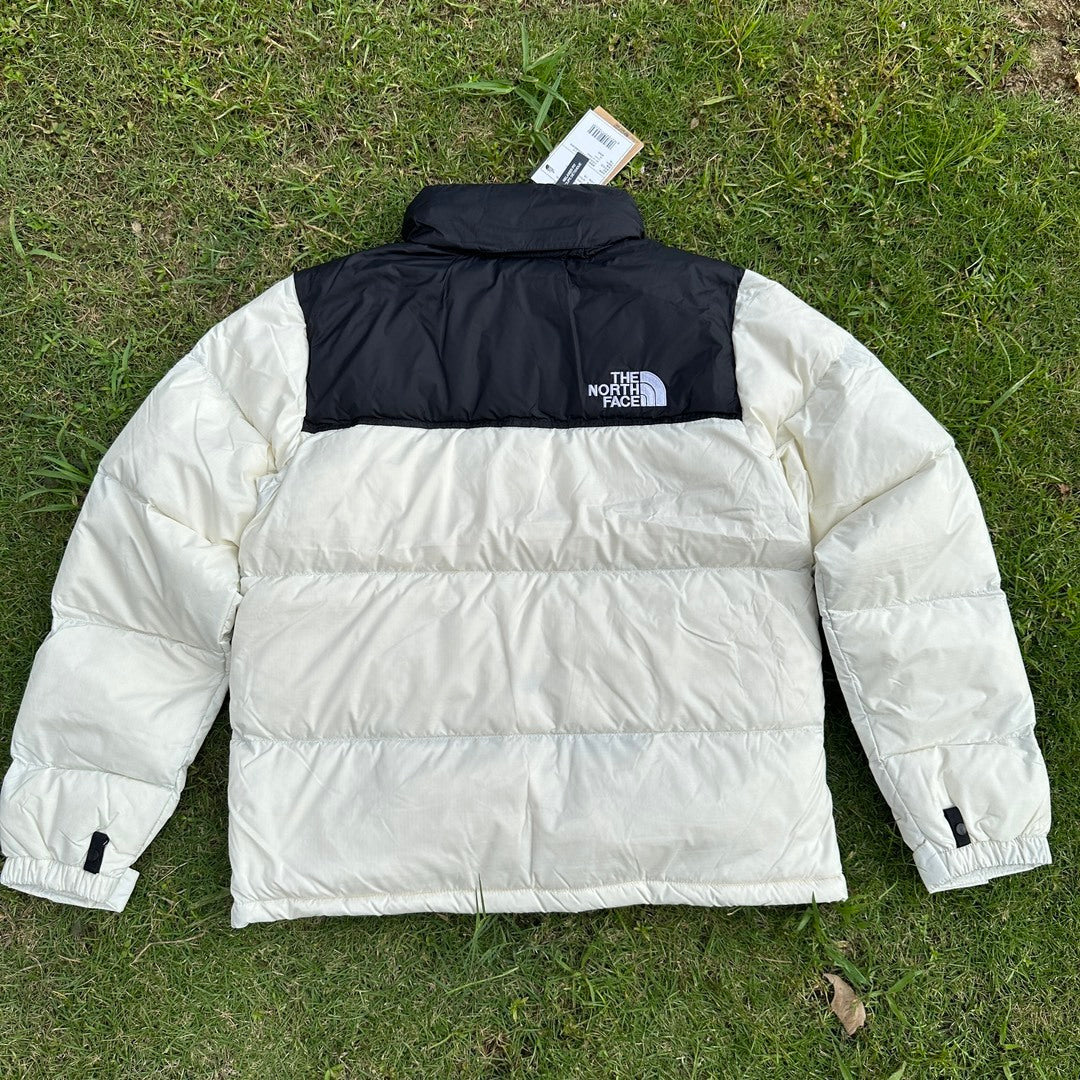 TNF 1996 Retro Nuptse 700 Fill Packable Jacket