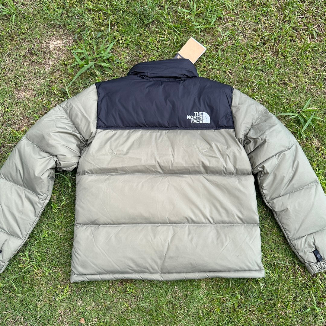 TNF 1996 Retro Nuptse 700 Fill Packable Jacket