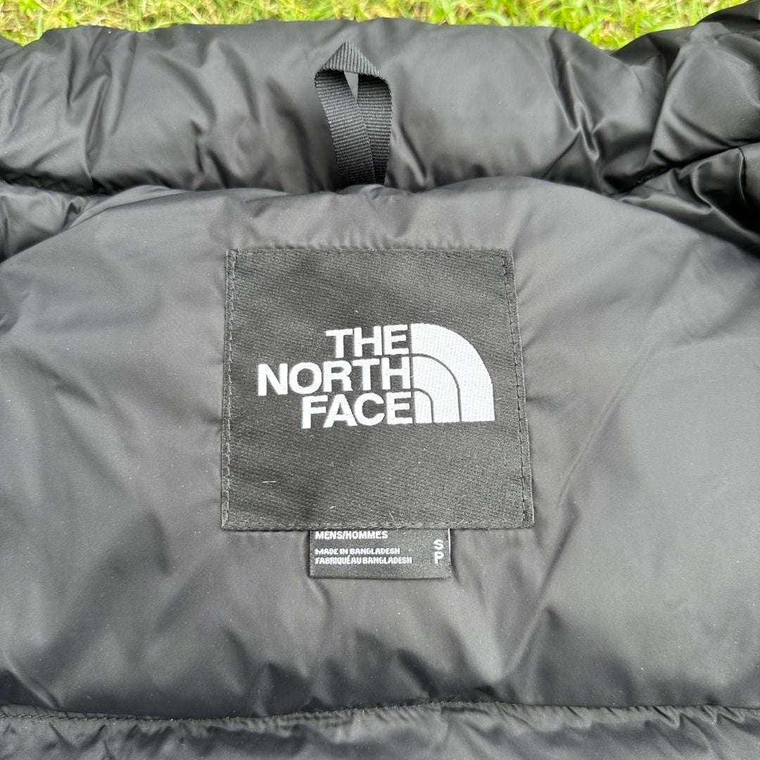 TNF 1996 Retro Nuptse 700 Fill Packable Jacket