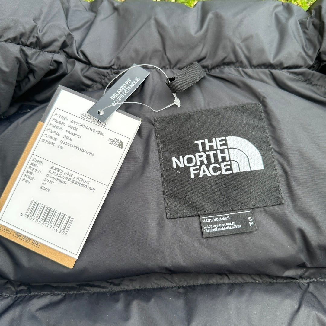 TNF 1996 Retro Nuptse 700 Fill Packable Jacket