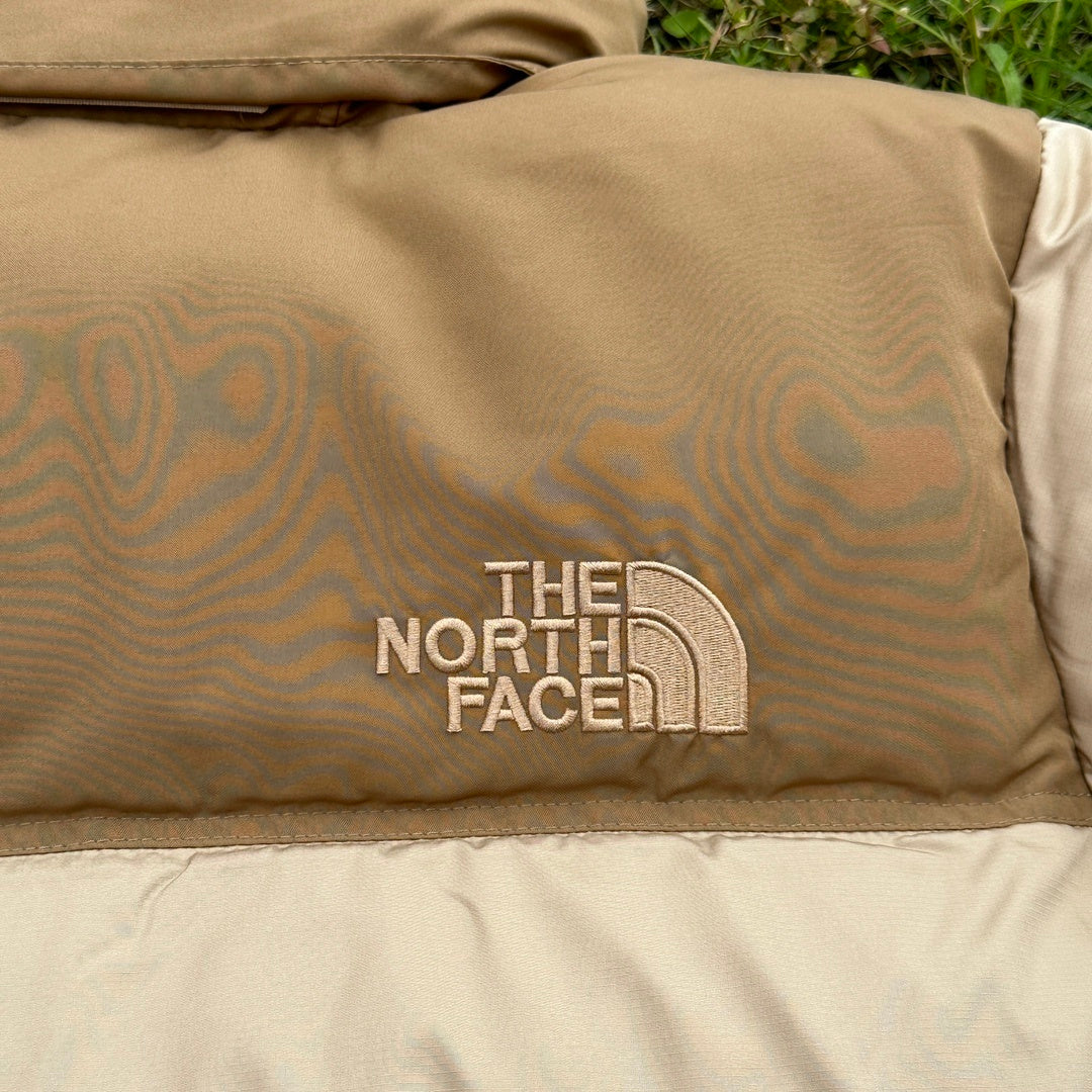 TNF 1996 Retro Nuptse 700 Fill Packable Jacket