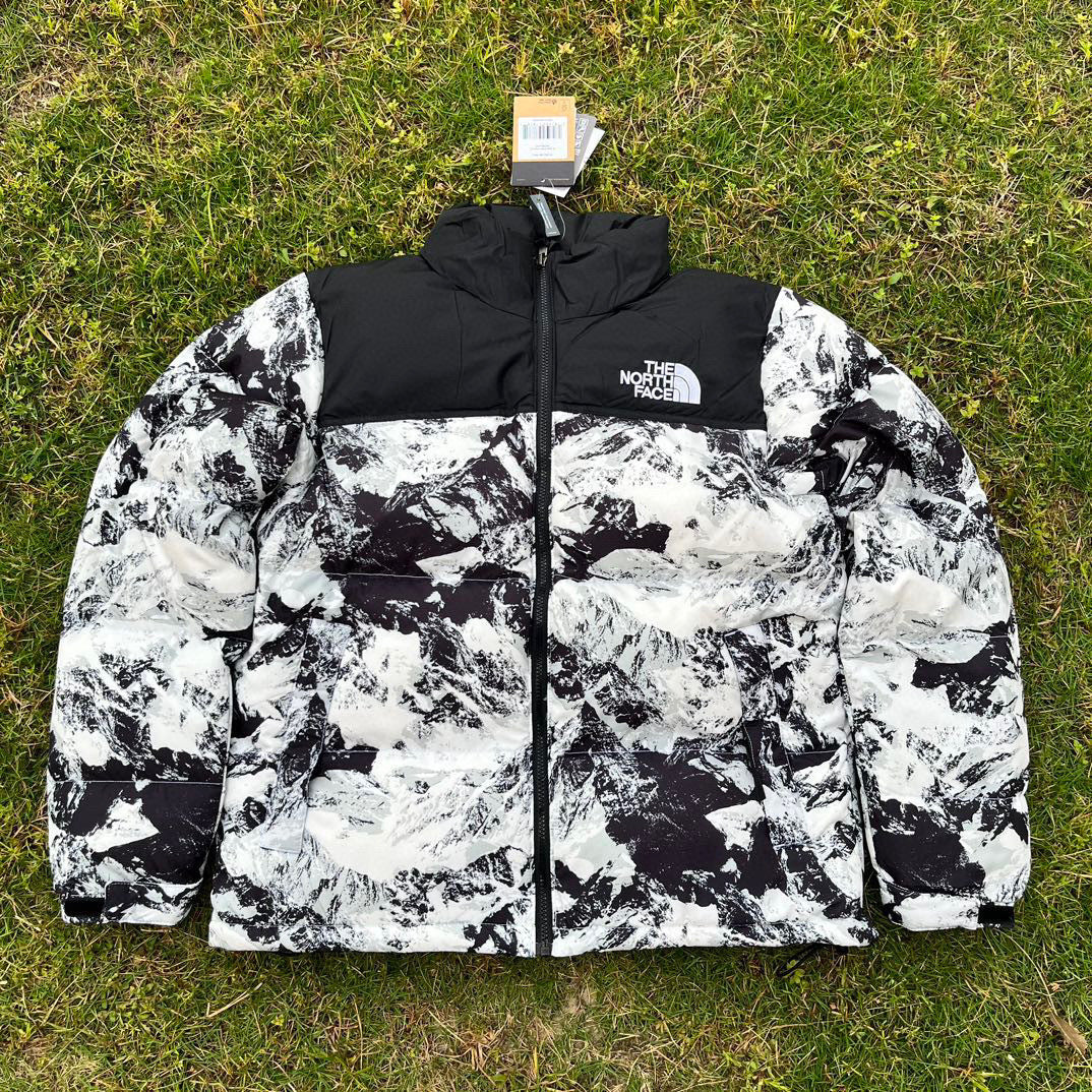 【最高品質】TNF 1996 Retro Nuptse 700 Fill Packable Jacket