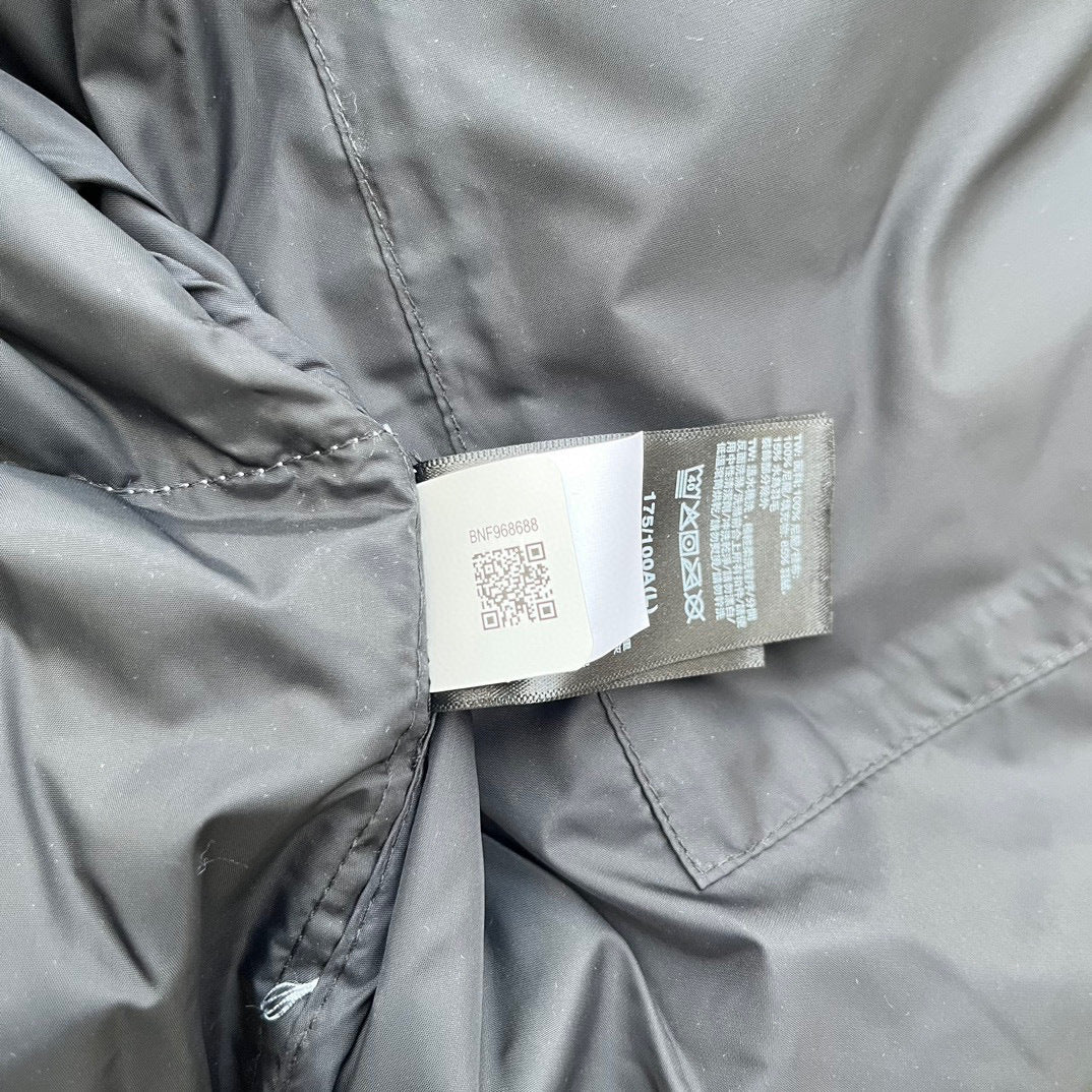 【最高品質】TNF 1996 Retro Nuptse 700 Fill Packable Jacket