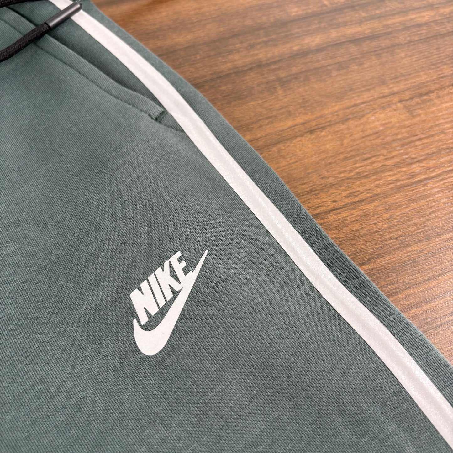 Nike Sportswear Tech Fleece Full Zip Hoodie & Joggers Reflective Details Set