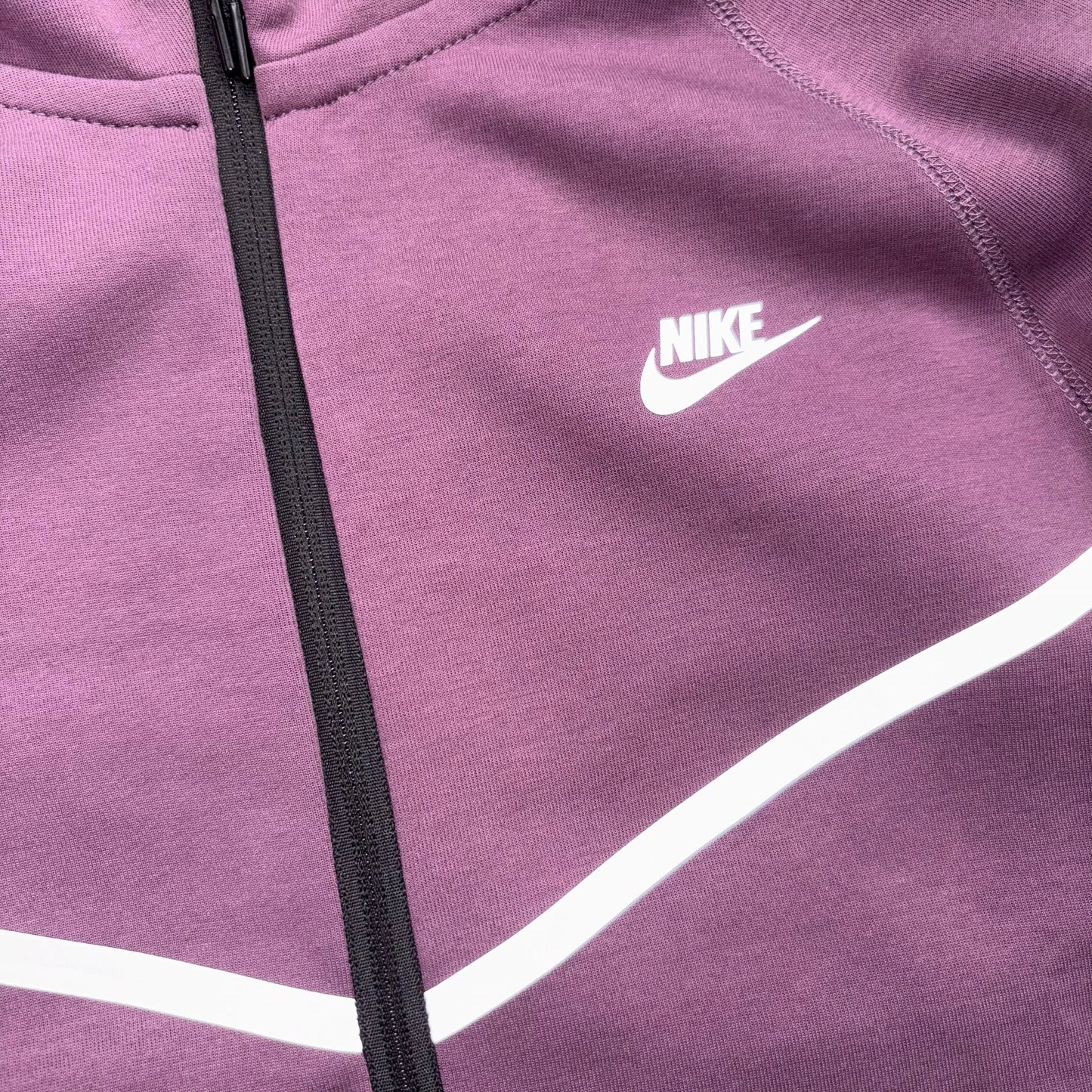 Nike Sportswear Tech Fleece Full Zip Hoodie & Joggers Reflective Details Set