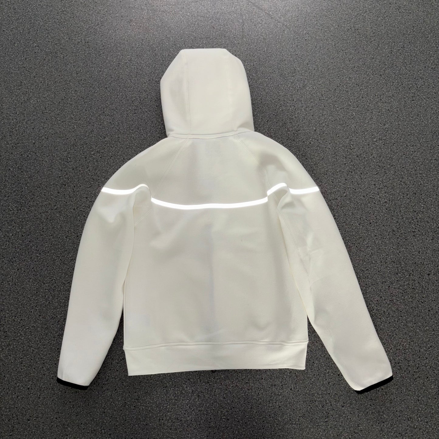 Nike Sportswear Tech Fleece Full Zip Hoodie & Joggers Reflective Details Set