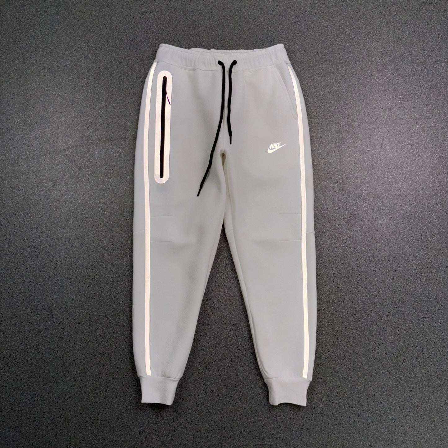 Nike Sportswear Tech Fleece Full Zip Hoodie & Joggers Reflective Details Set