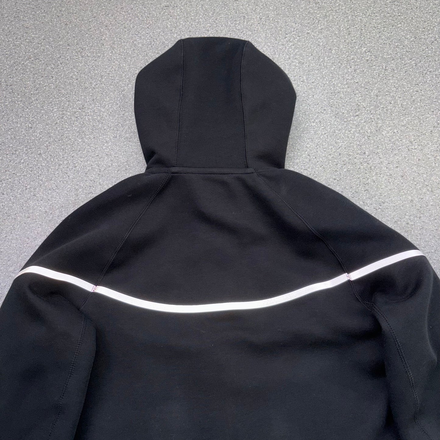 Nike Sportswear Tech Fleece Full Zip Hoodie & Joggers Reflective Details Set