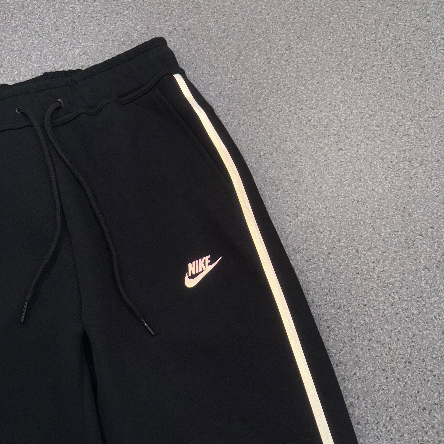 Nike Sportswear Tech Fleece Full Zip Hoodie & Joggers Reflective Details Set