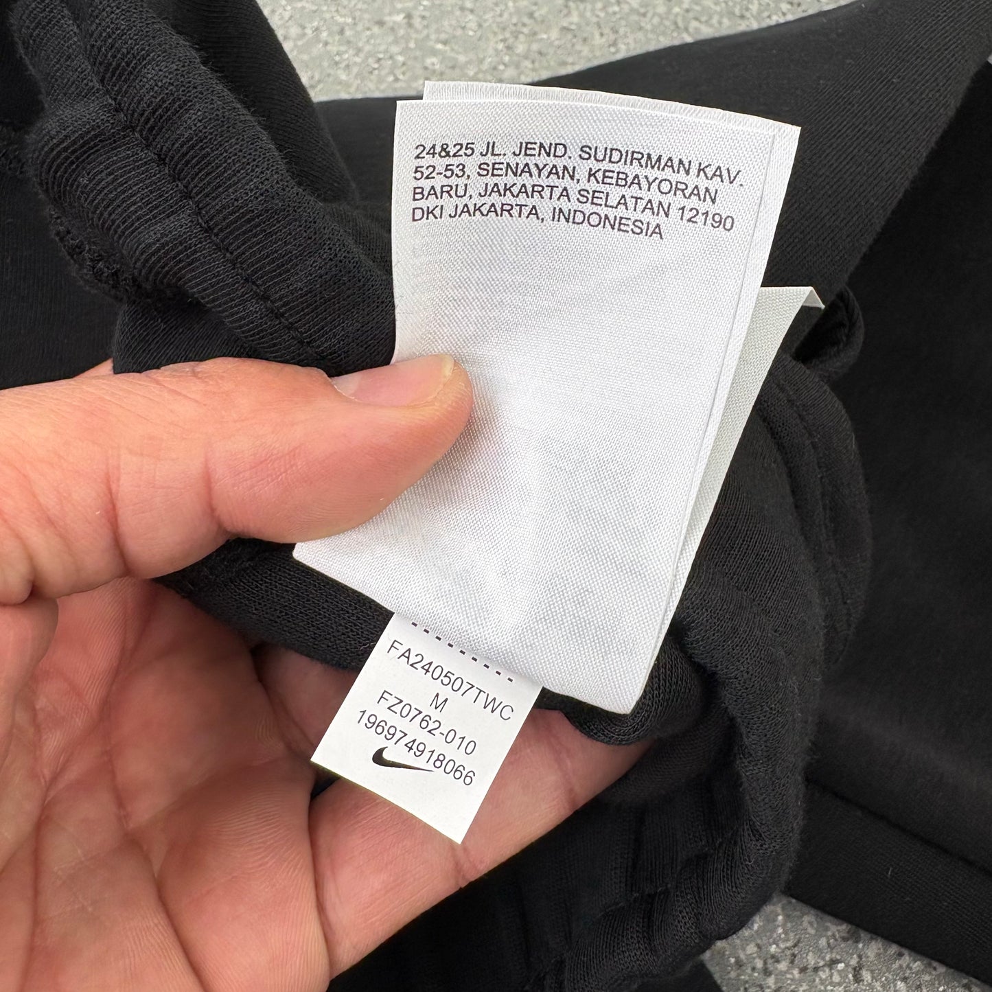 Nike Sportswear Tech Fleece Full Zip Hoodie & Joggers Reflective Details Set