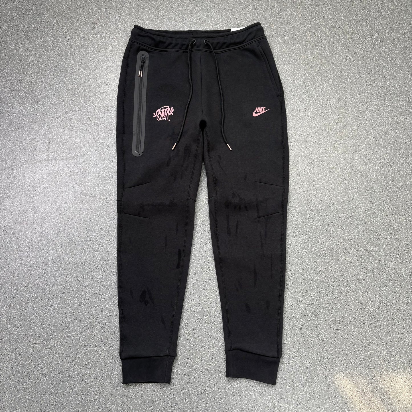 Nike Sportswear Tech Fleece x Central Cee Hoodie & Joggers