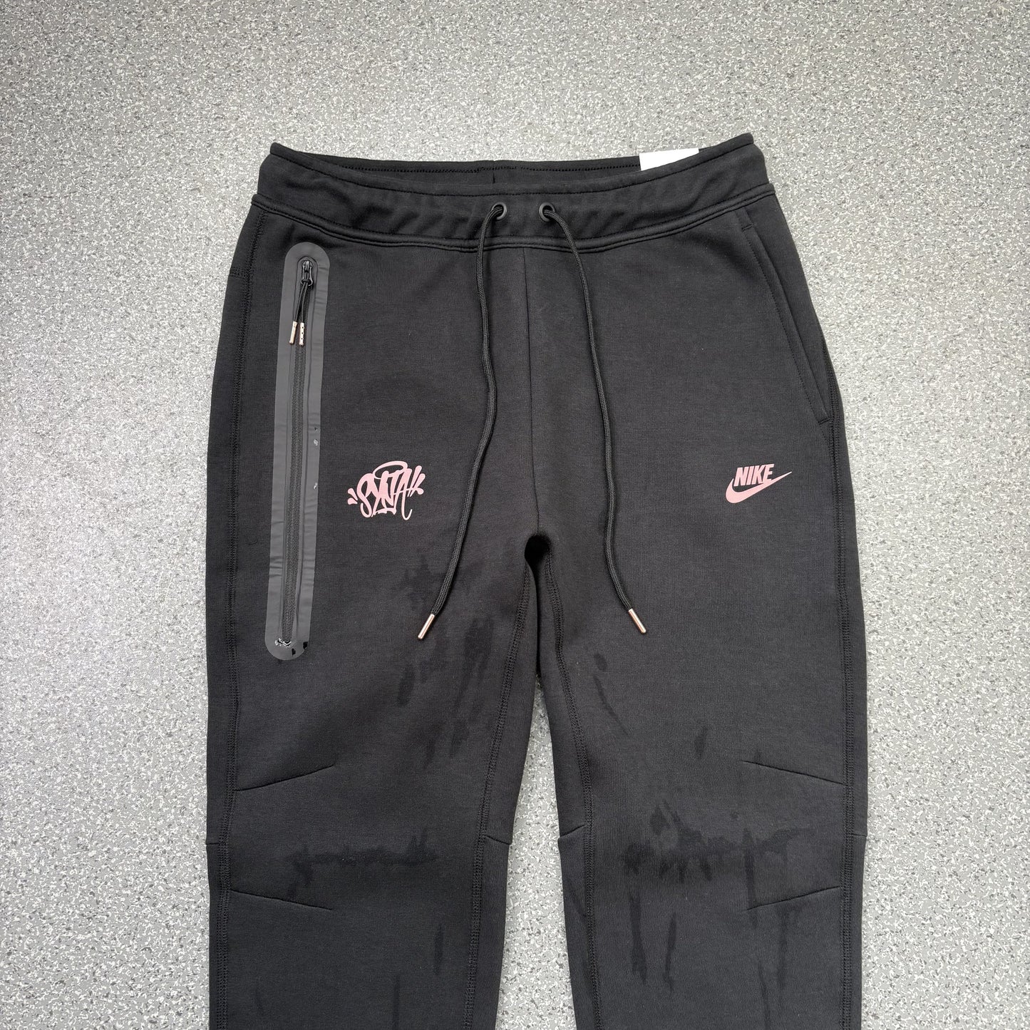 Nike Sportswear Tech Fleece x Central Cee Hoodie & Joggers