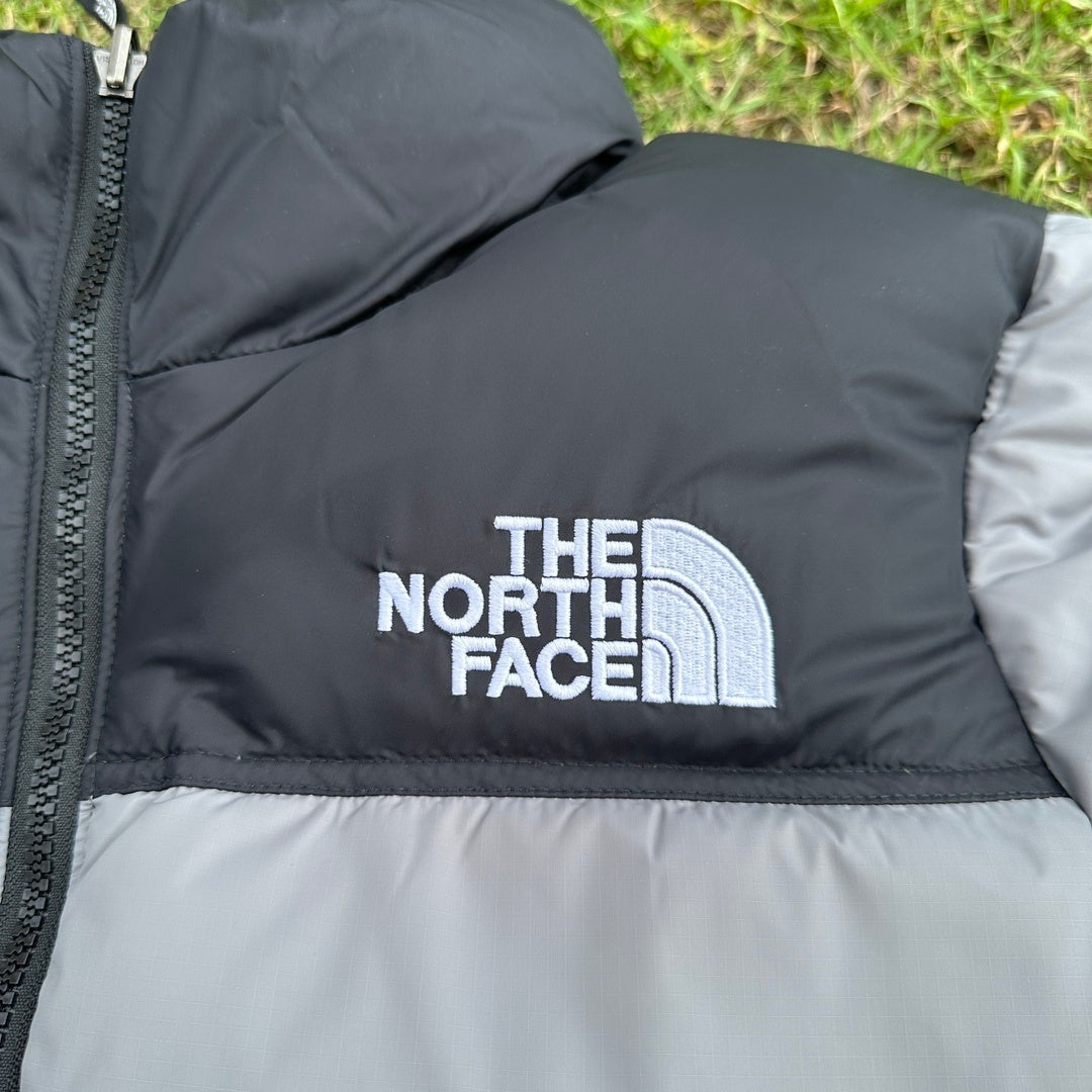 TNF 1996 Retro Nuptse 700 Fill Packable Jacket