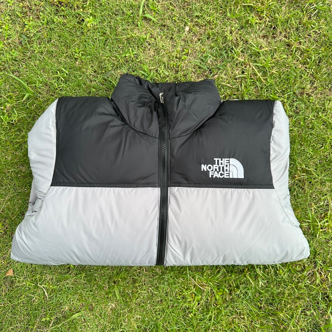 TNF 1996 Retro Nuptse 700 Fill Packable Jacket