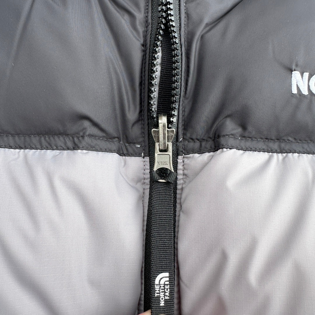 TNF 1996 Retro Nuptse 700 Fill Packable Jacket