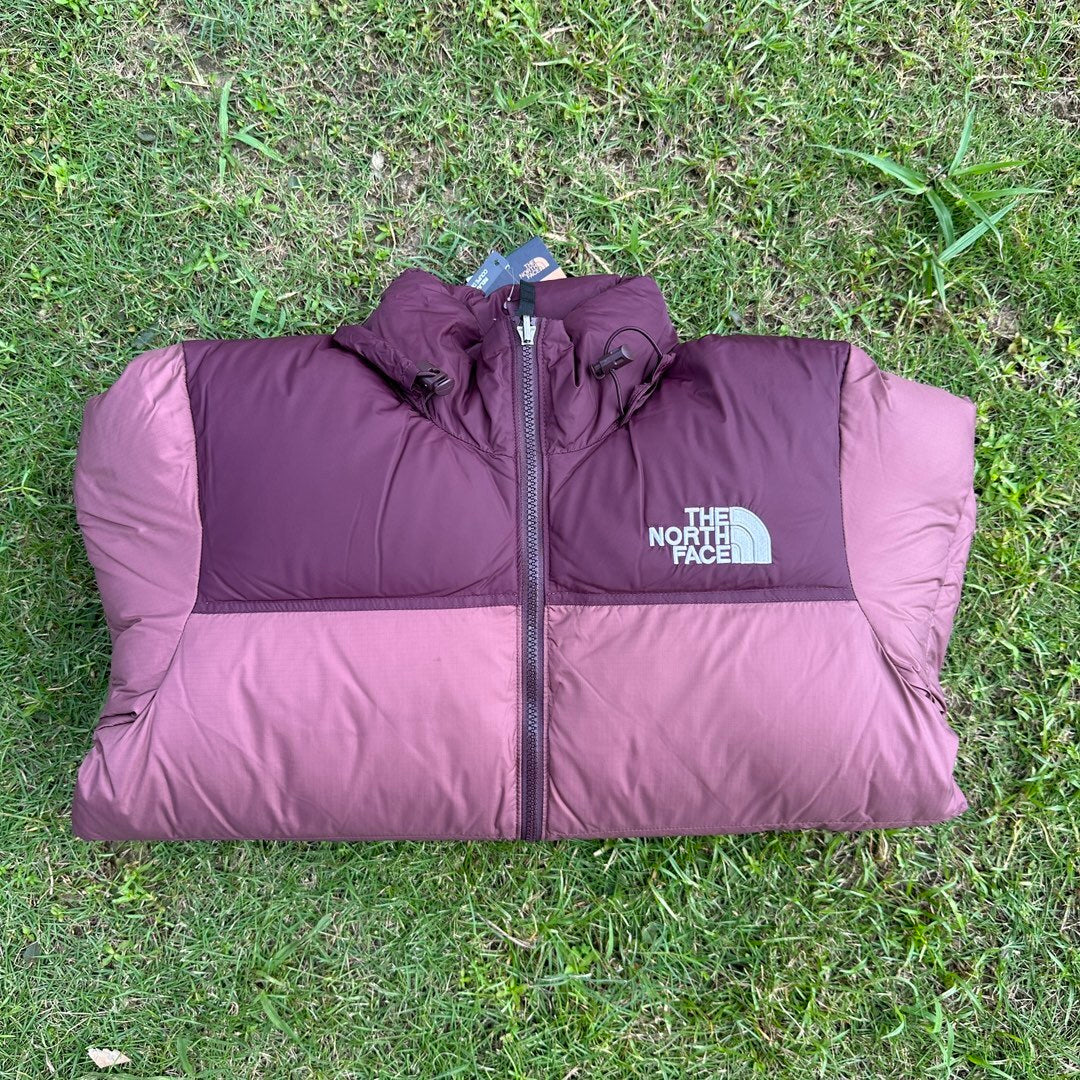TNF 1996 Retro Nuptse 700 Fill Packable Jacket