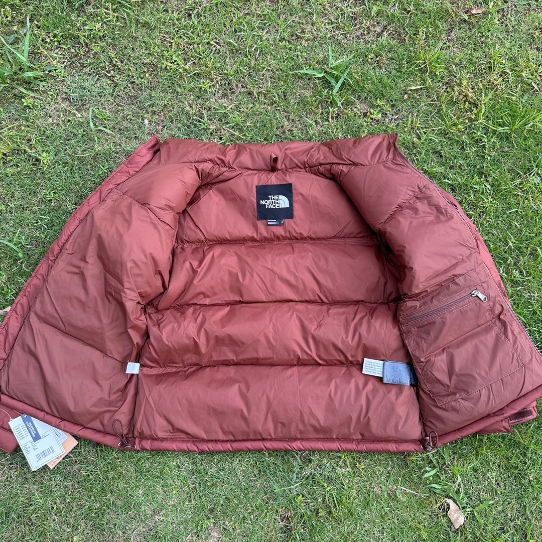 TNF 1996 Retro Nuptse 700 Fill Packable Jacket
