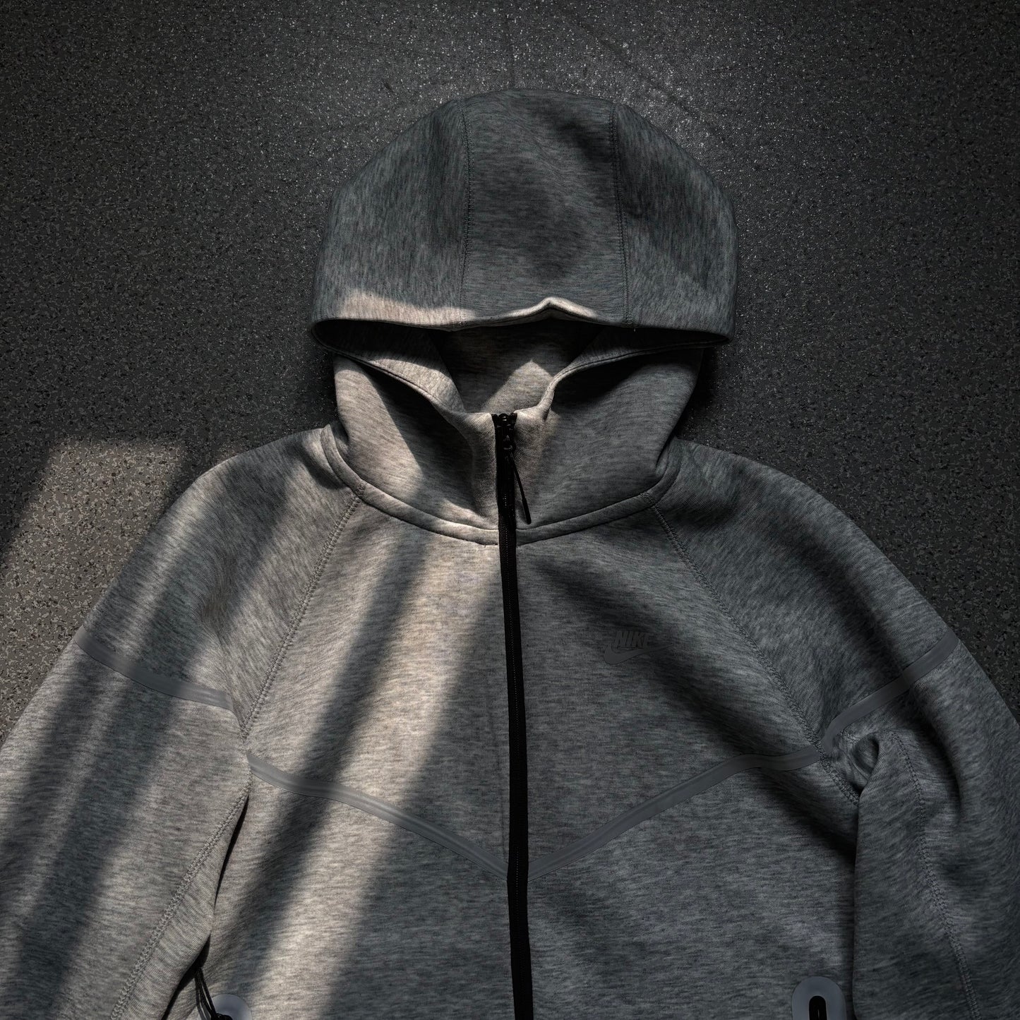 Nike Sportswear Tech Fleece Full Zip Hoodie & Joggers Reflective Details Set