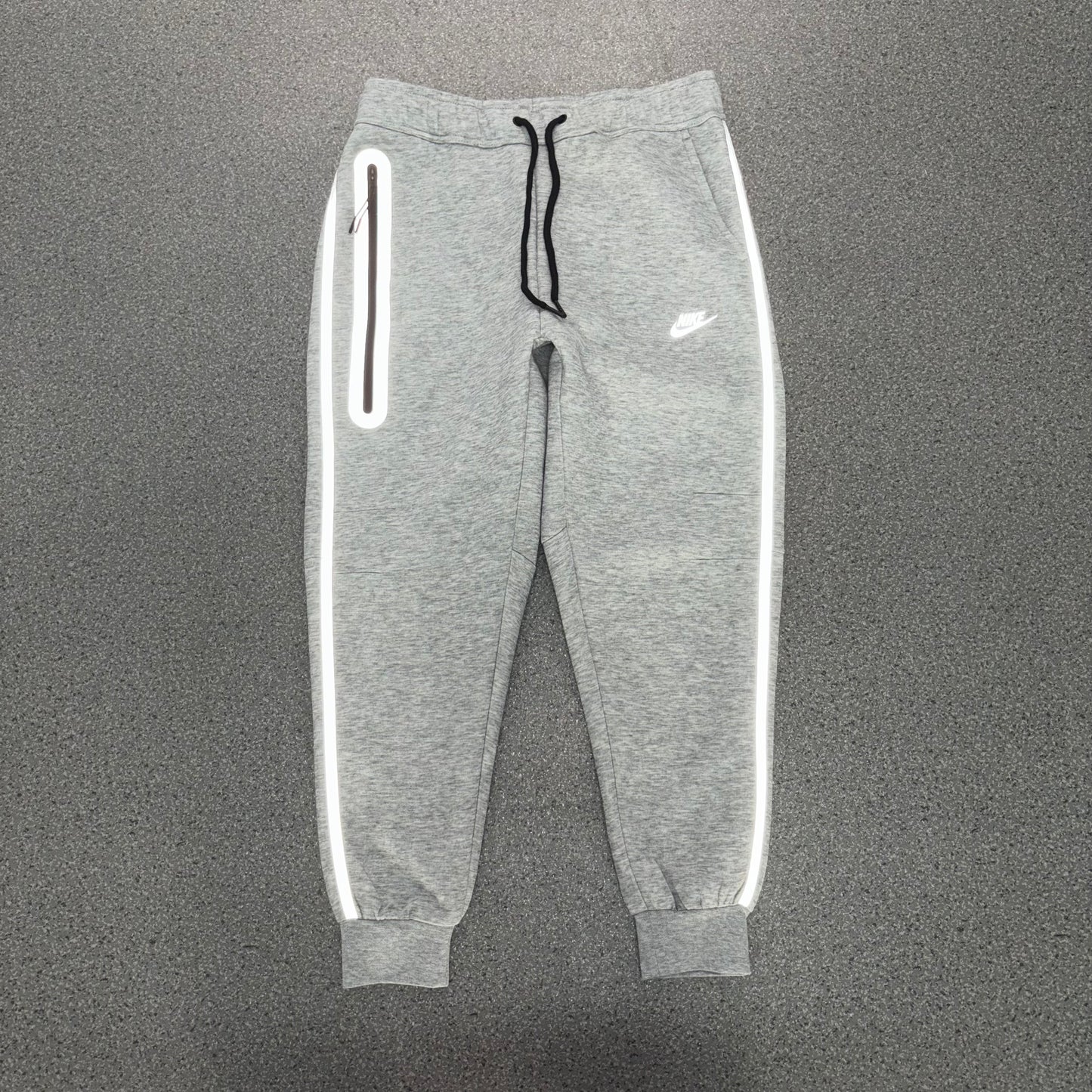 Nike Sportswear Tech Fleece Full Zip Hoodie & Joggers Reflective Details Set