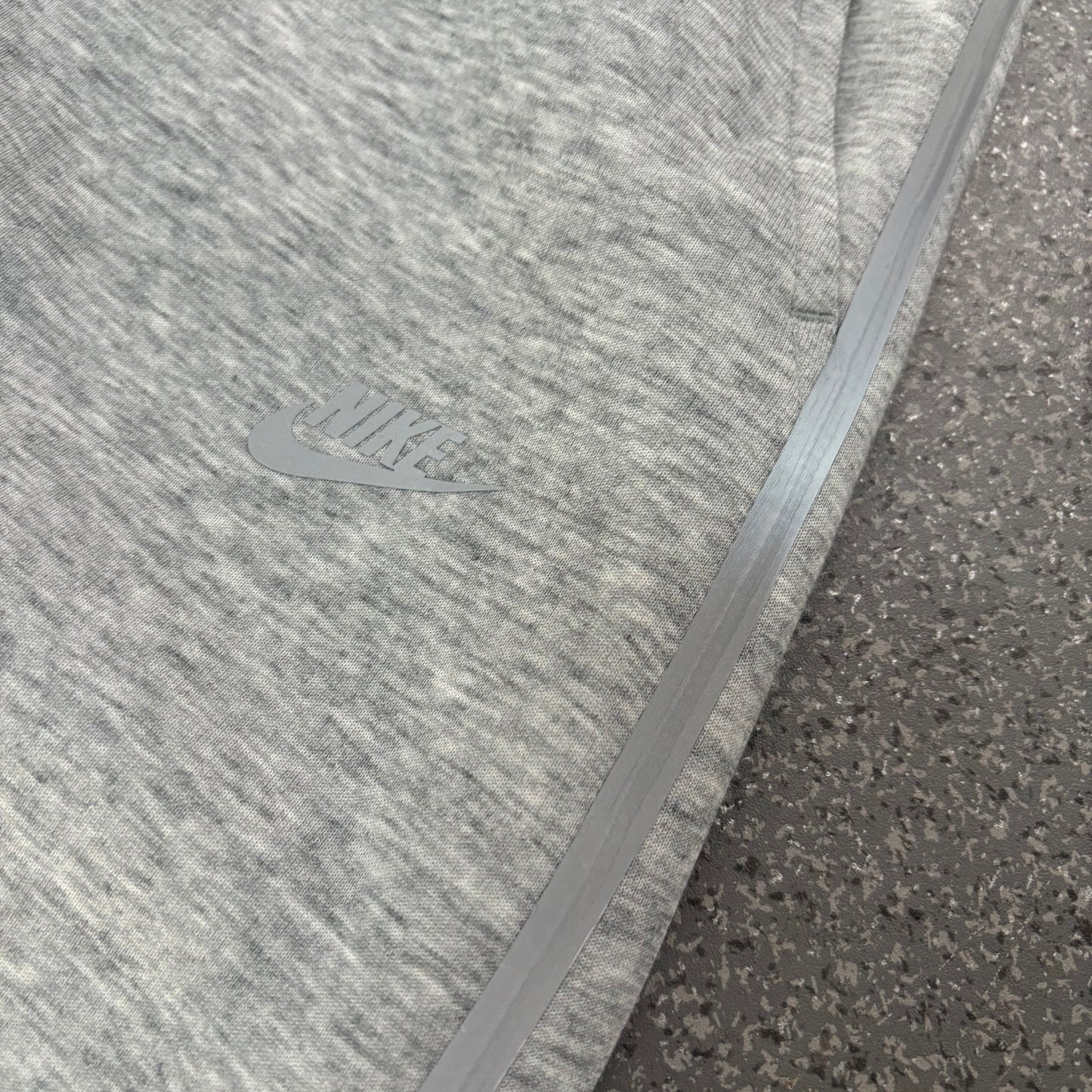 Nike Sportswear Tech Fleece Full Zip Hoodie & Joggers Reflective Details Set