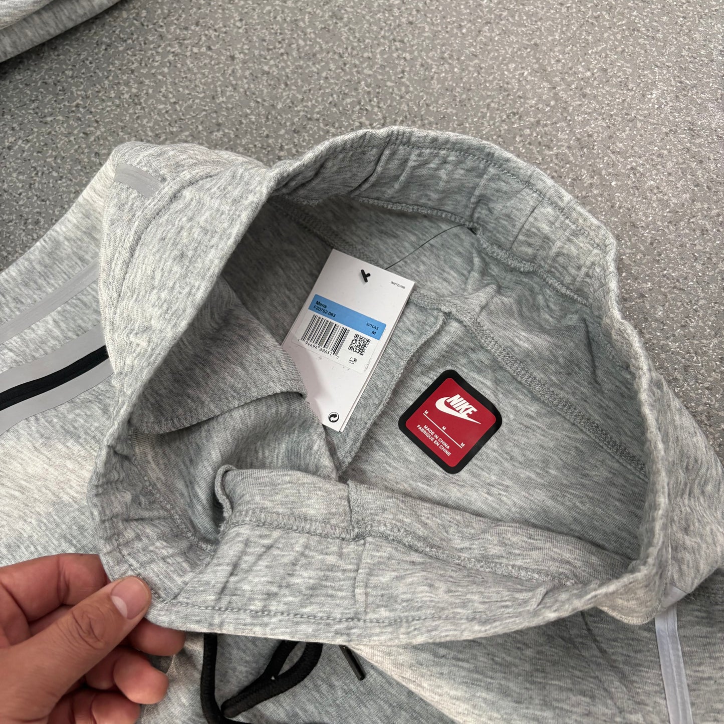 Nike Sportswear Tech Fleece Full Zip Hoodie & Joggers Reflective Details Set