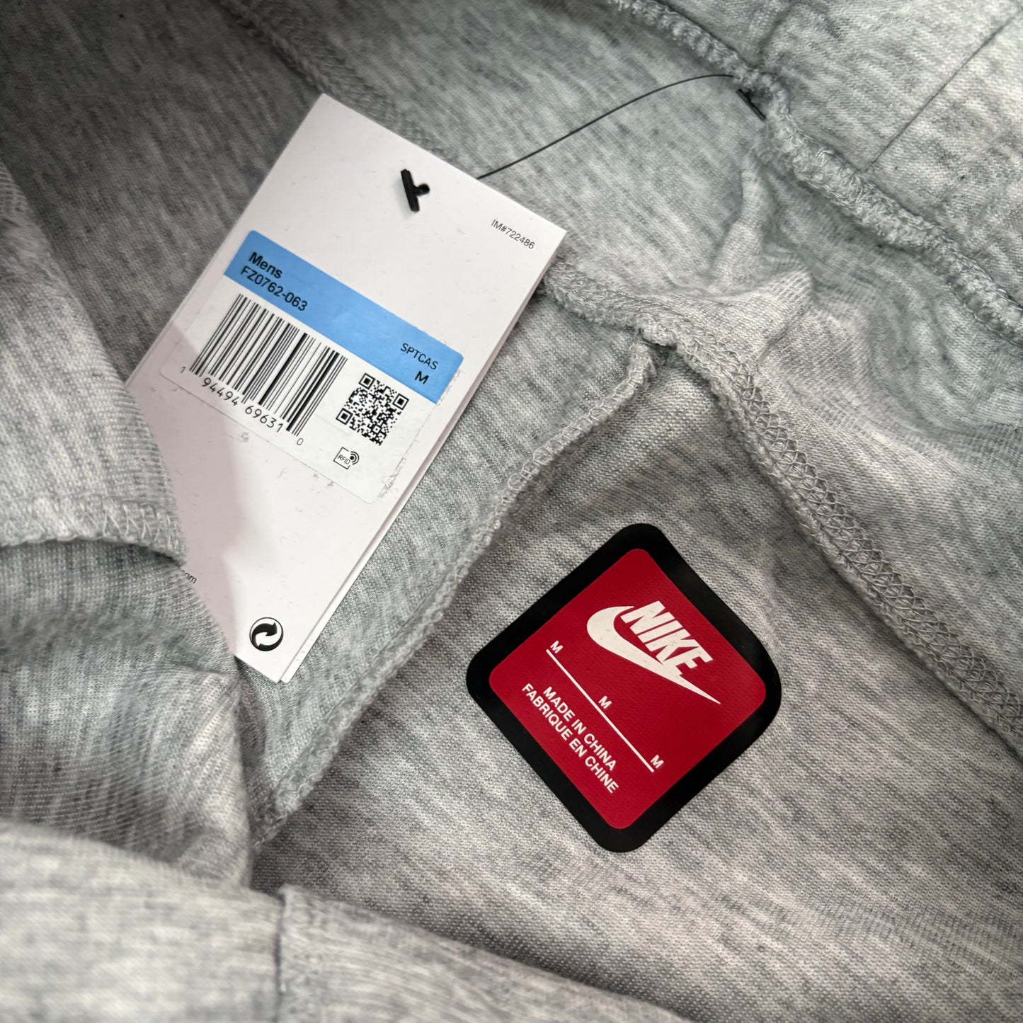 Nike Sportswear Tech Fleece Full Zip Hoodie & Joggers Reflective Details Set