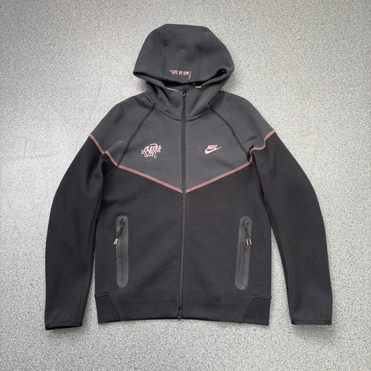 Nike Sportswear Tech Fleece x Central Cee Hoodie & Joggers