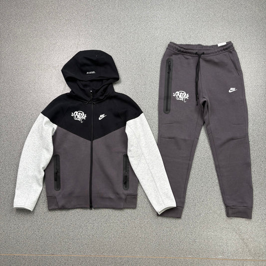 Nike Sportswear Tech Fleece x Central Cee Hoodie & Joggers
